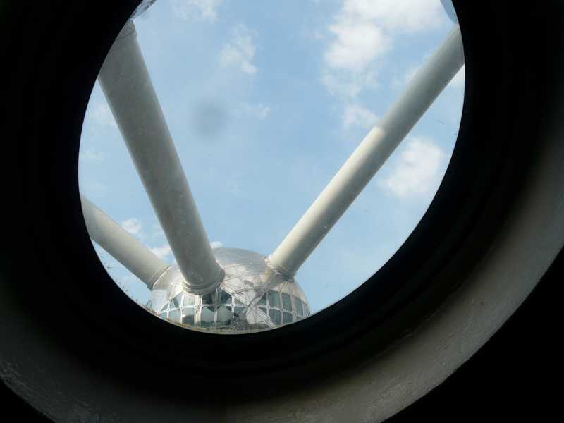 Atomium Bruxelles hublot